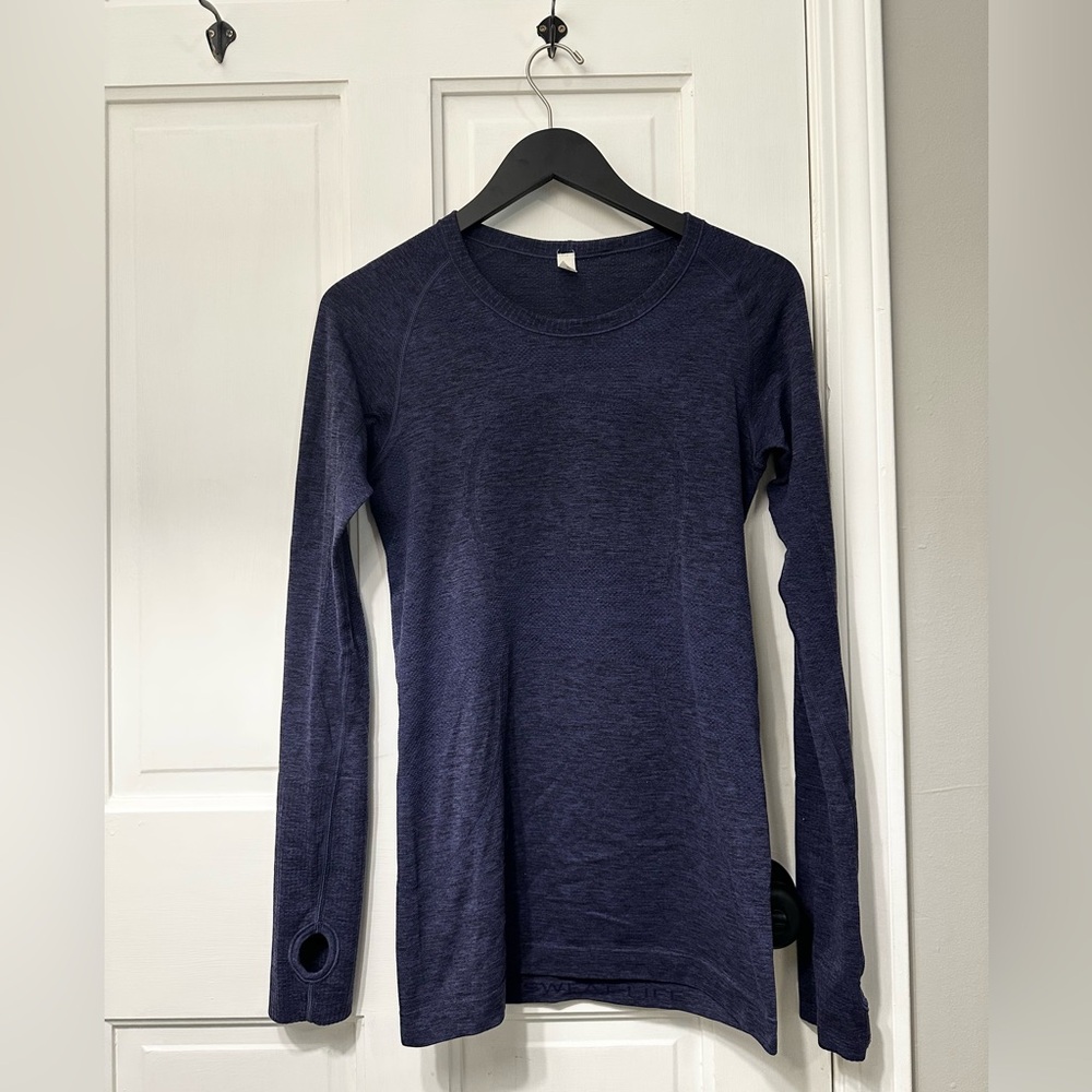 Lululemon Swiftly Tech Long Sleeve - Size 6, Purple